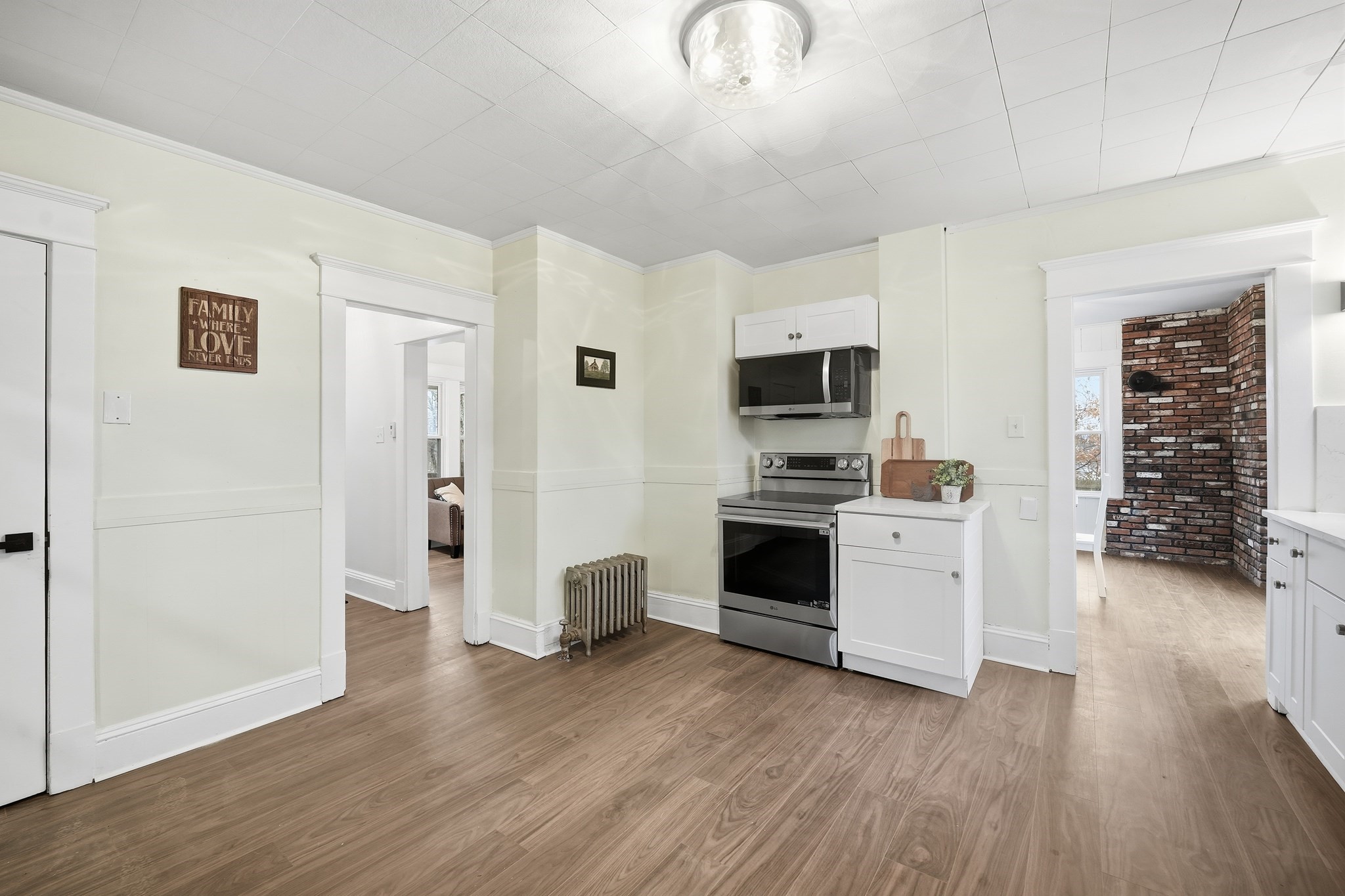 30 Butler Ave, Chicopee, MA 01020 - Image 6