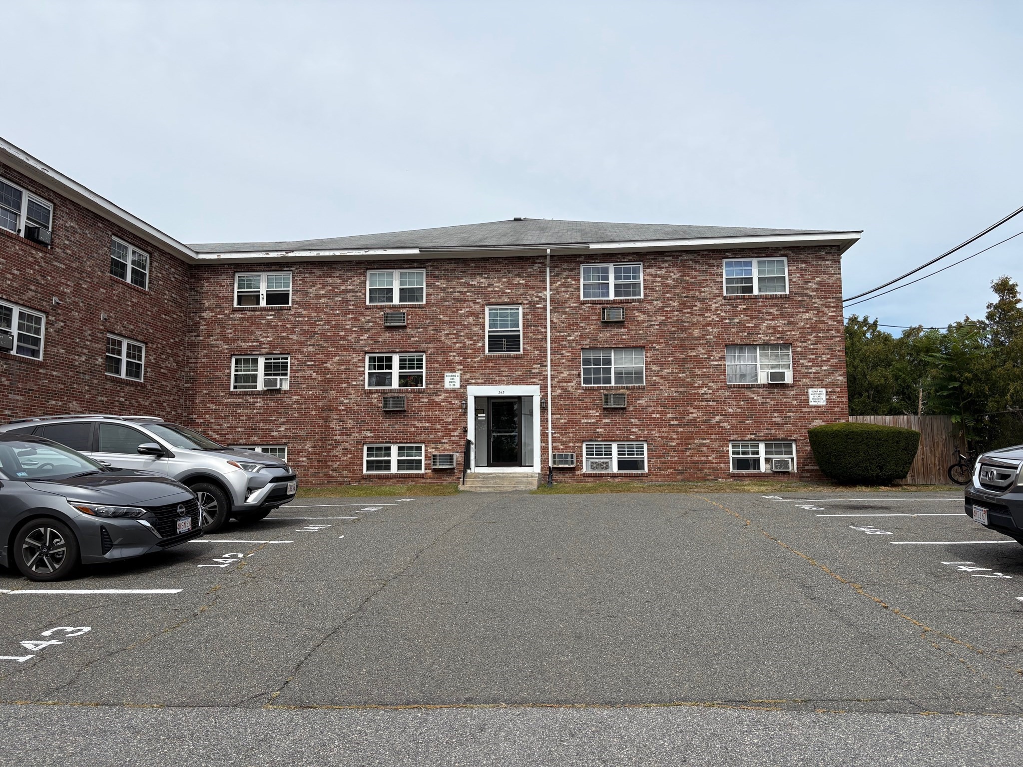 345 Hildreth St Unit 14, Lowell, MA 01850