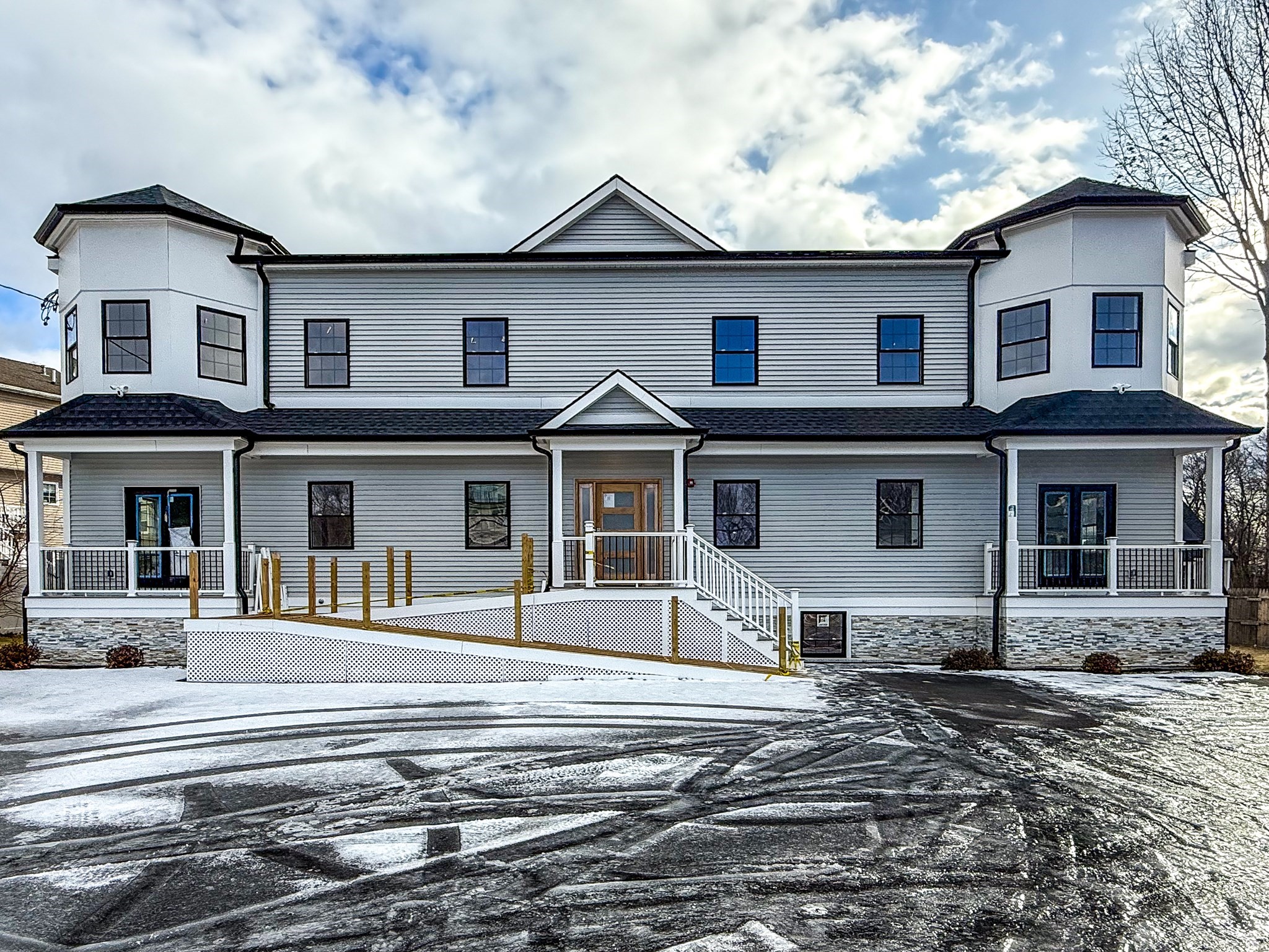 92 Winthrop St, Framingham, MA 01702 - Image 1