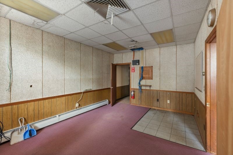 35 Lower Grape St, Chicopee, MA 01013 - Image 13