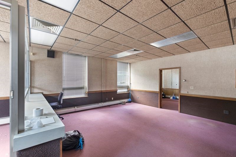 35 Lower Grape St, Chicopee, MA 01013 - Image 14