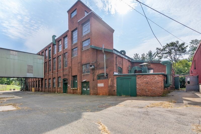 35 Lower Grape St, Chicopee, MA 01013 - Image 3