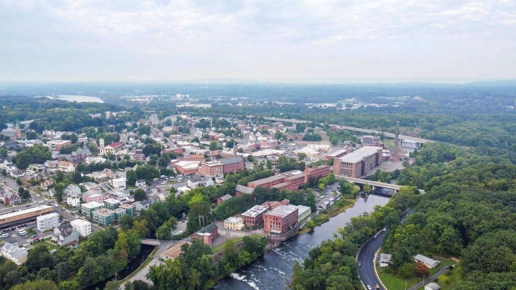 35 Lower Grape St, Chicopee, MA 01013 - Image 31