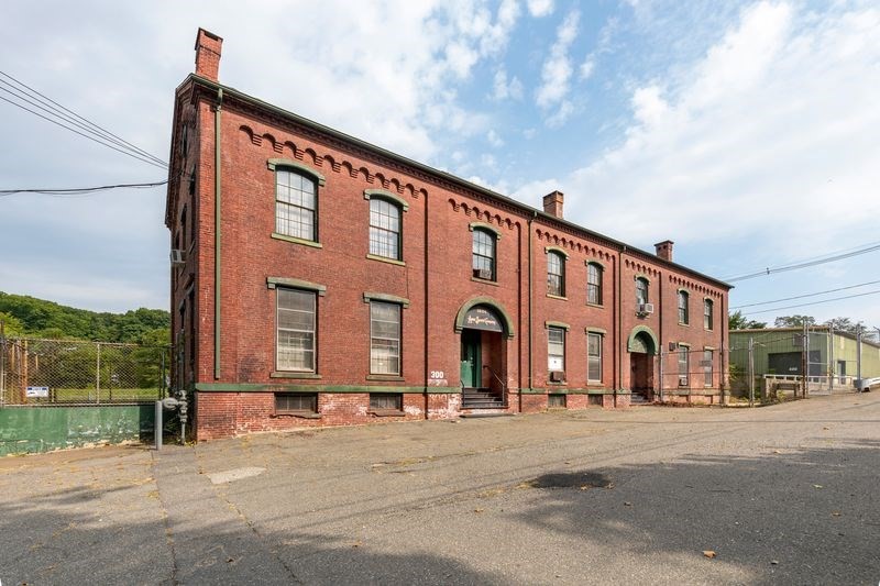 35 Lower Grape St, Chicopee, MA 01013 - Image 5