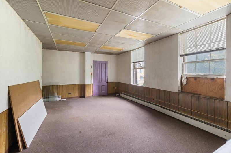 35 Lower Grape St, Chicopee, MA 01013 - Image 9