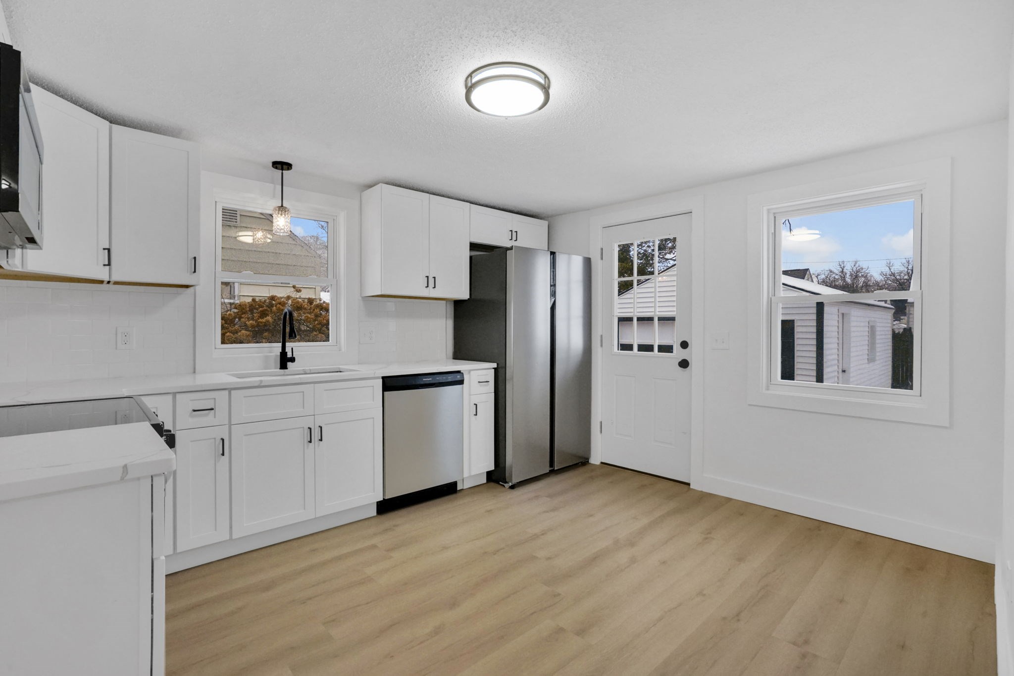 38 Tyrone St, Springfield, MA 01104 - Image 12