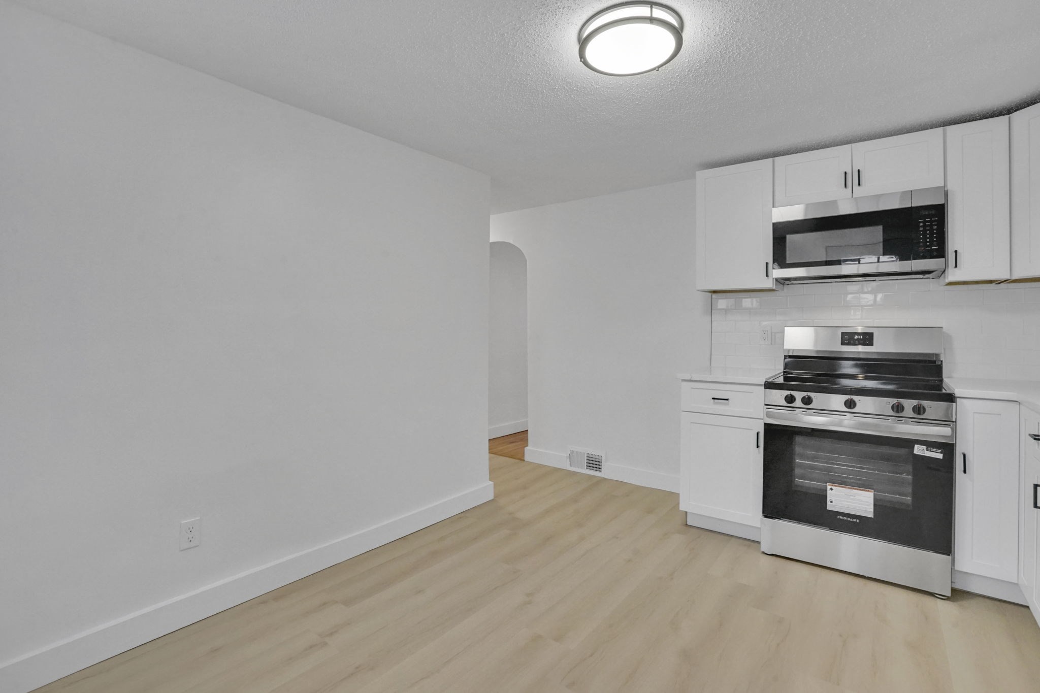 38 Tyrone St, Springfield, MA 01104 - Image 14