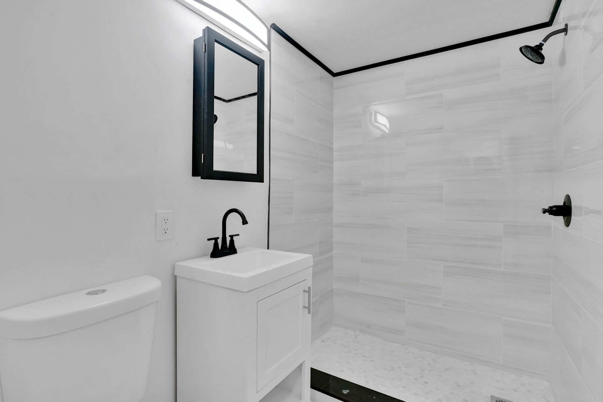 38 Tyrone St, Springfield, MA 01104 - Image 17