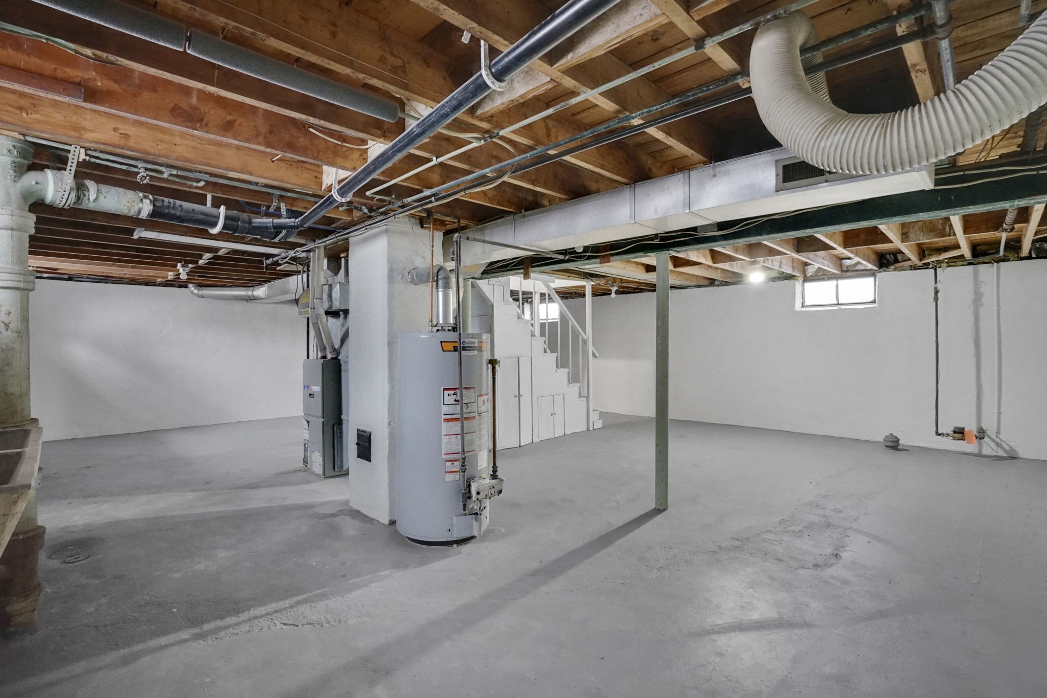 38 Tyrone St, Springfield, MA 01104 - Image 29