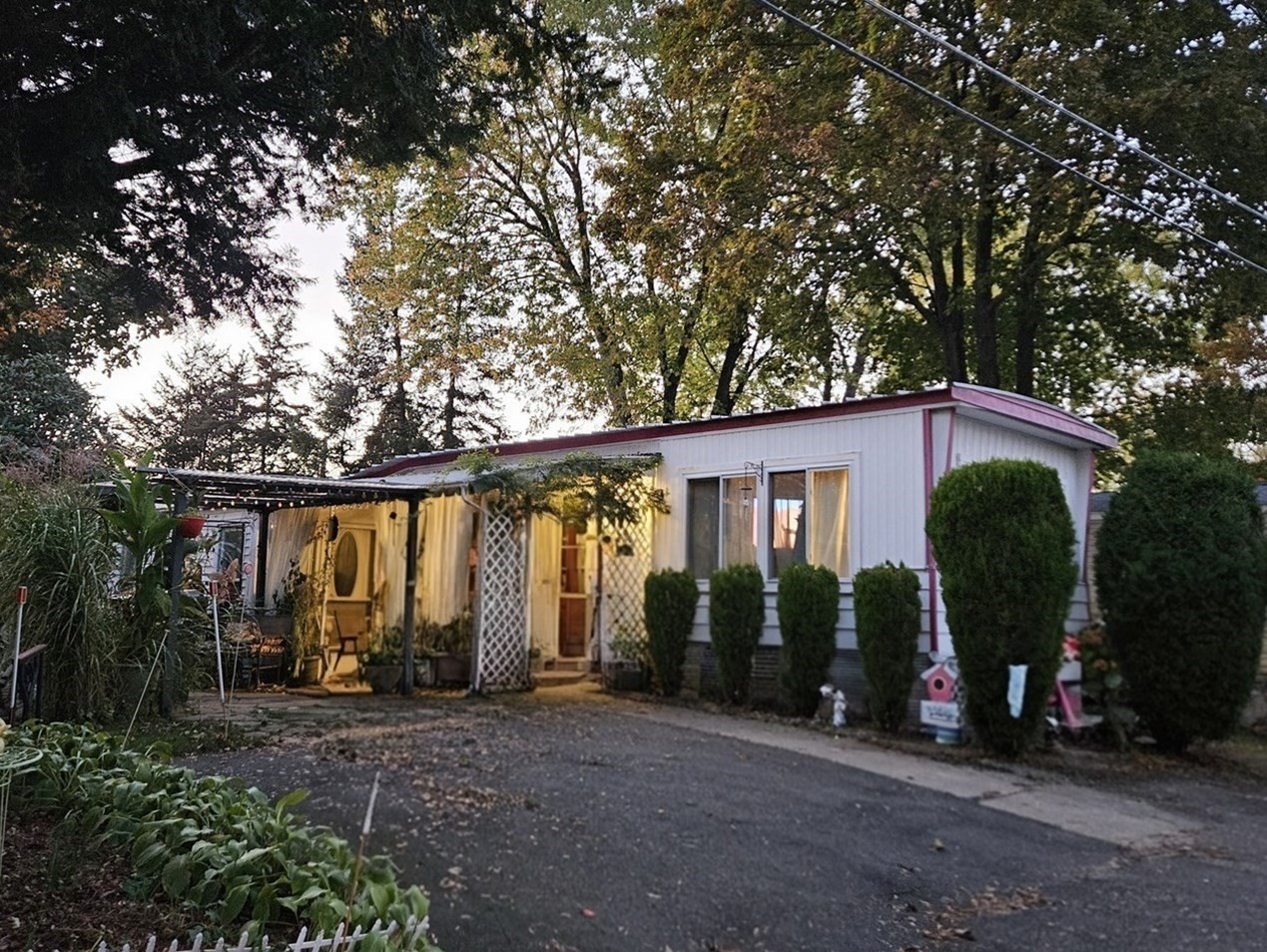 40 Better Way, Springfield, MA 01109 - Image 1