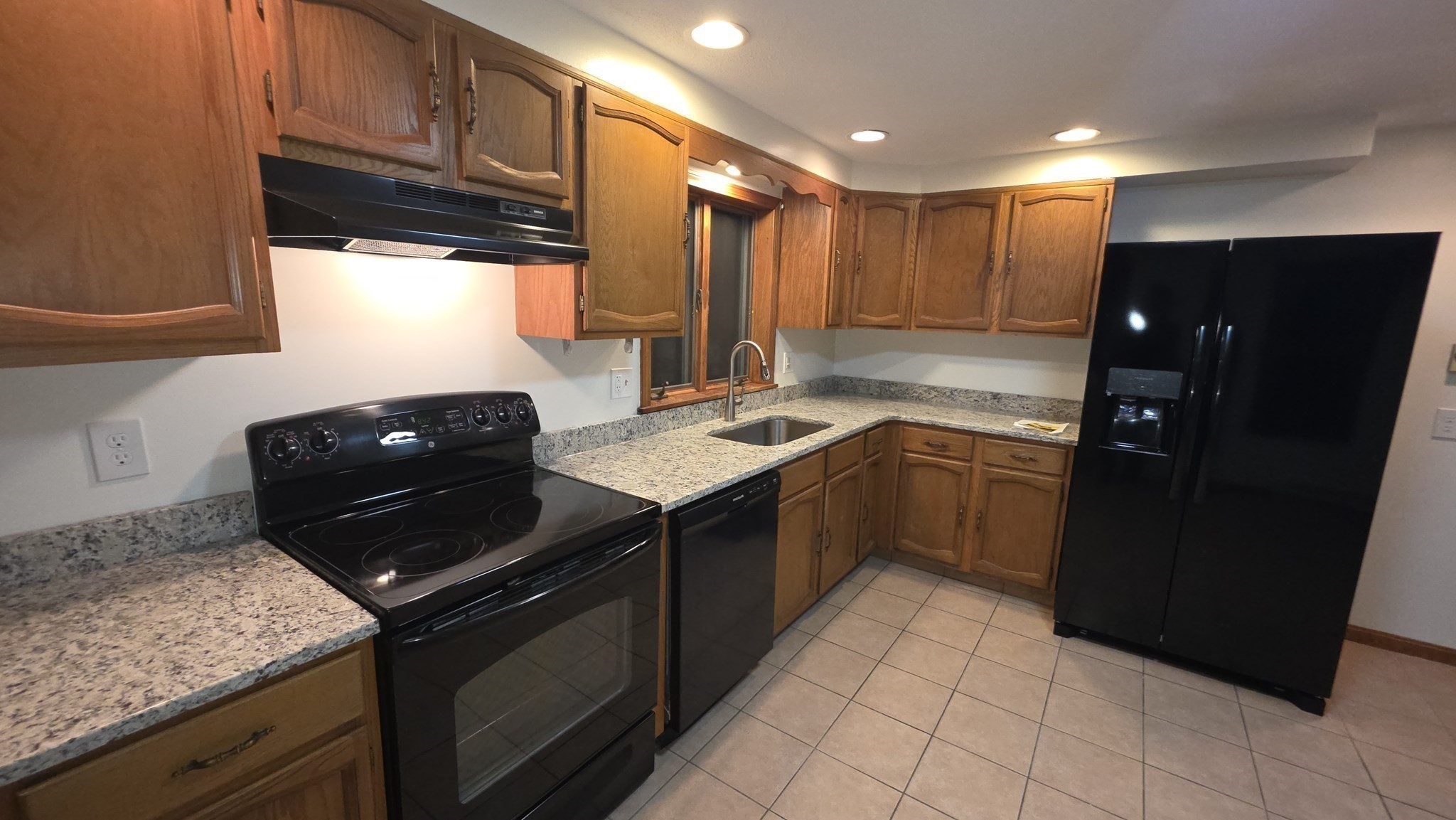 13 E Brookfield Rd, North Brookfield, MA 01535 - Image 8