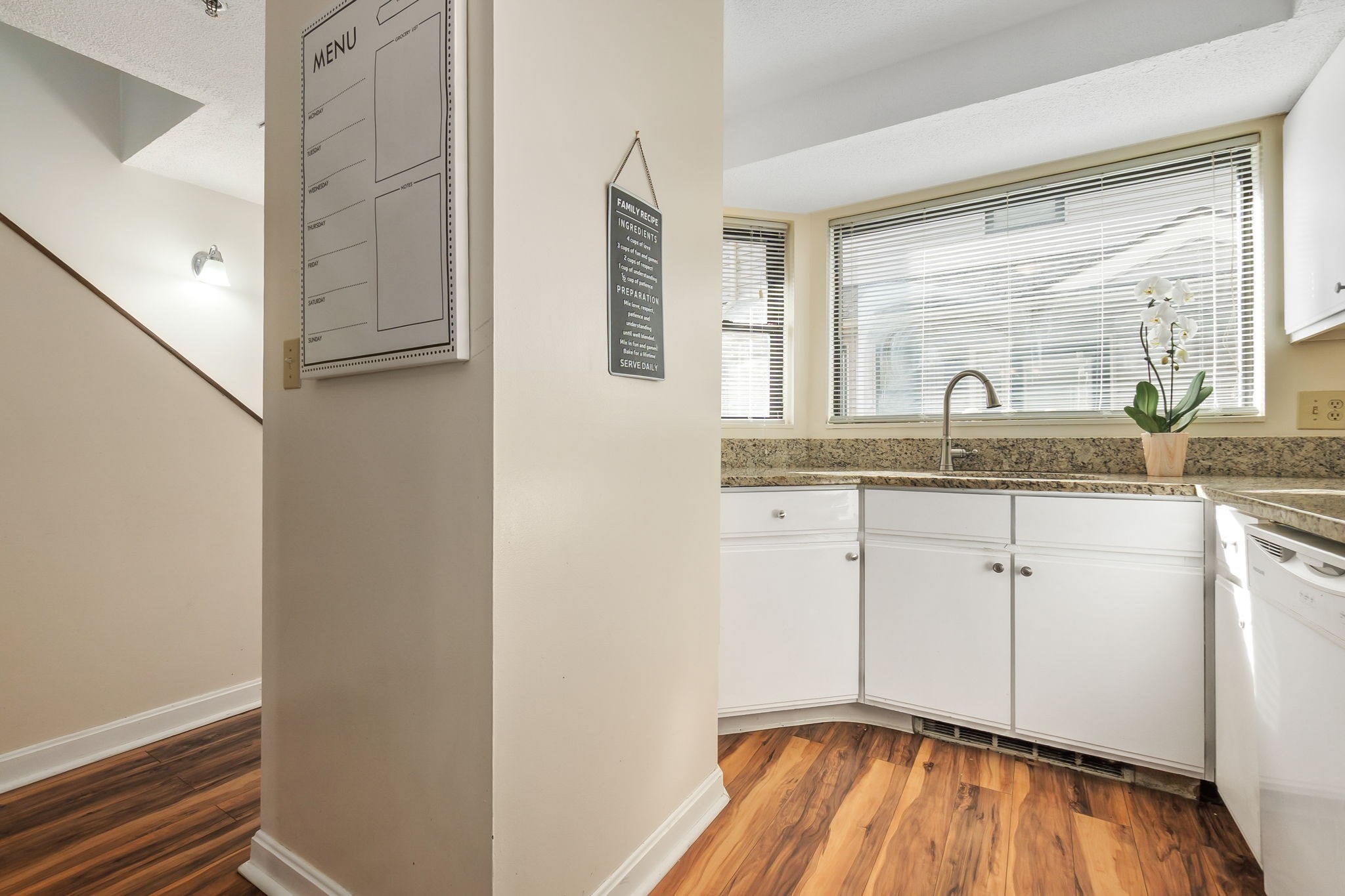 33 Maplewood Avenue Unit 16, Gloucester, MA 01930 - Image 13
