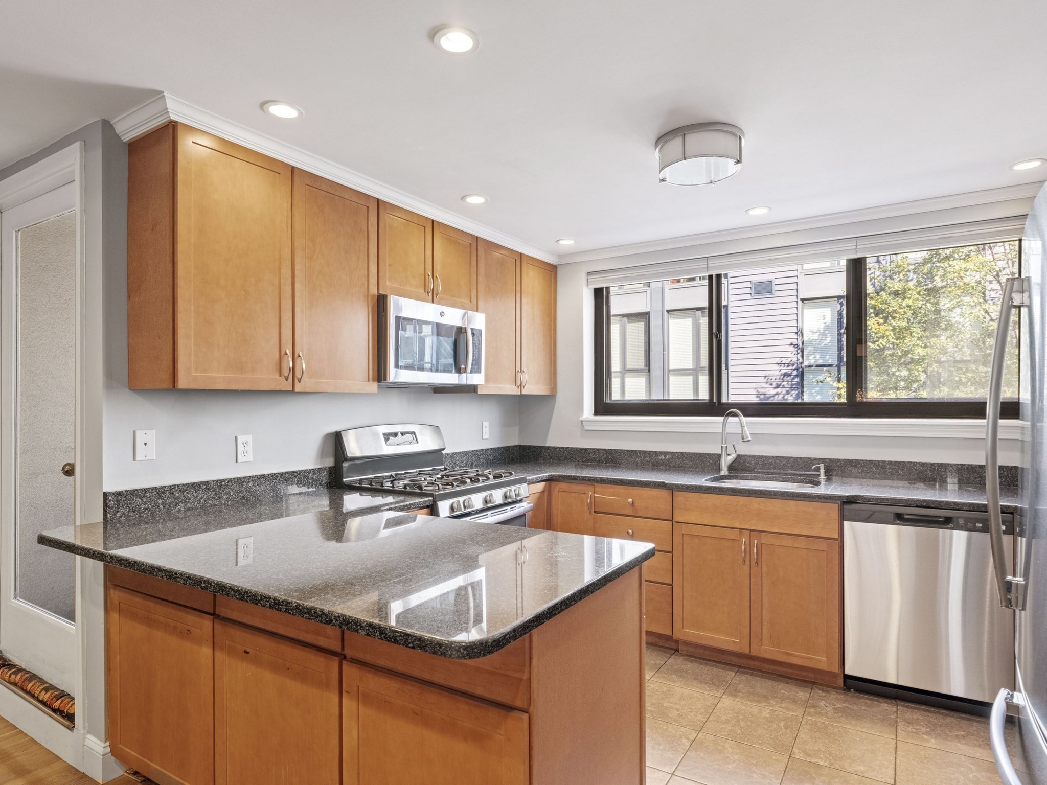 85 Brainerd Road Unit TH7, Allston, Boston, MA 02134 - Image 12