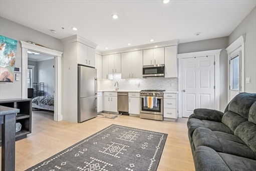 600 Shirley, Apt 4