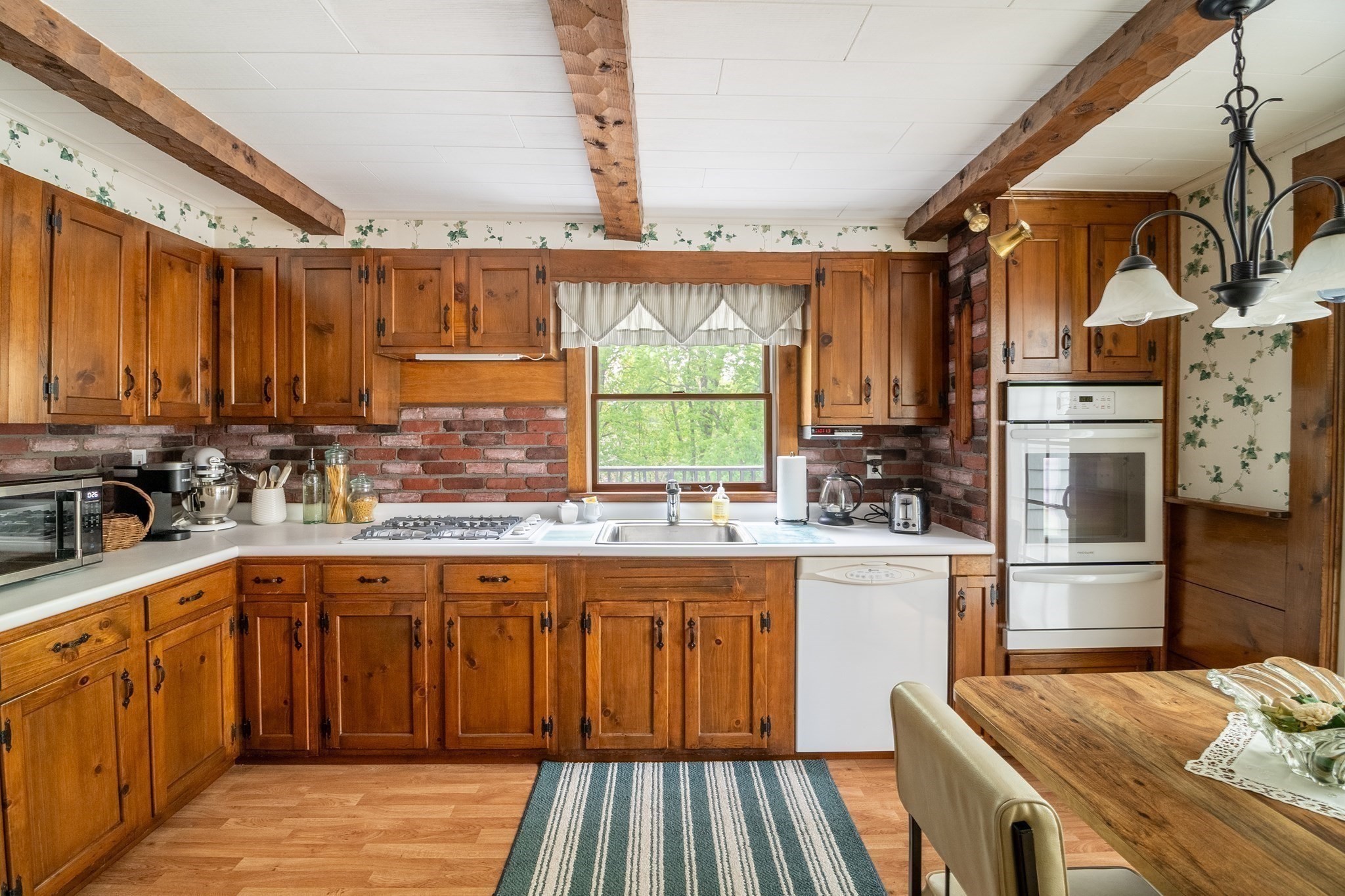 23 Lovett St, Beverly, MA 01915 - Image 6