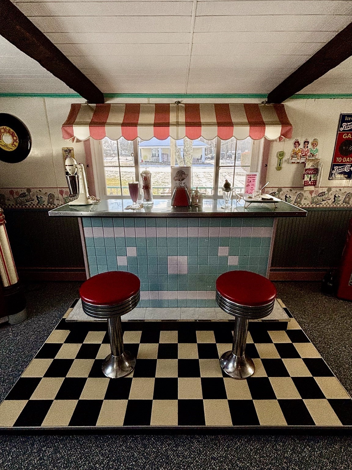 52 Touisset Ave, Swansea, MA 02777 - Image 9