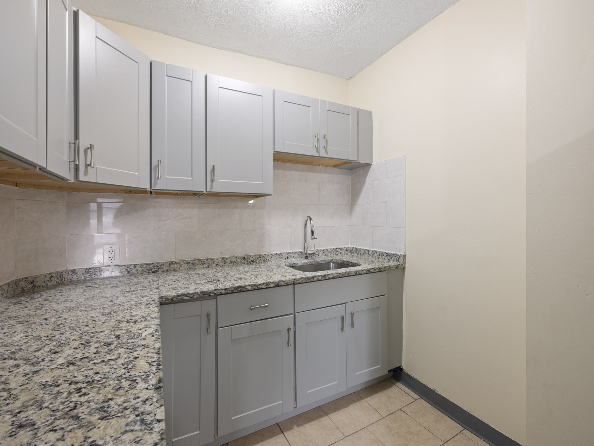 75 Bellingham St, Chelsea, MA 02150 - Image 31