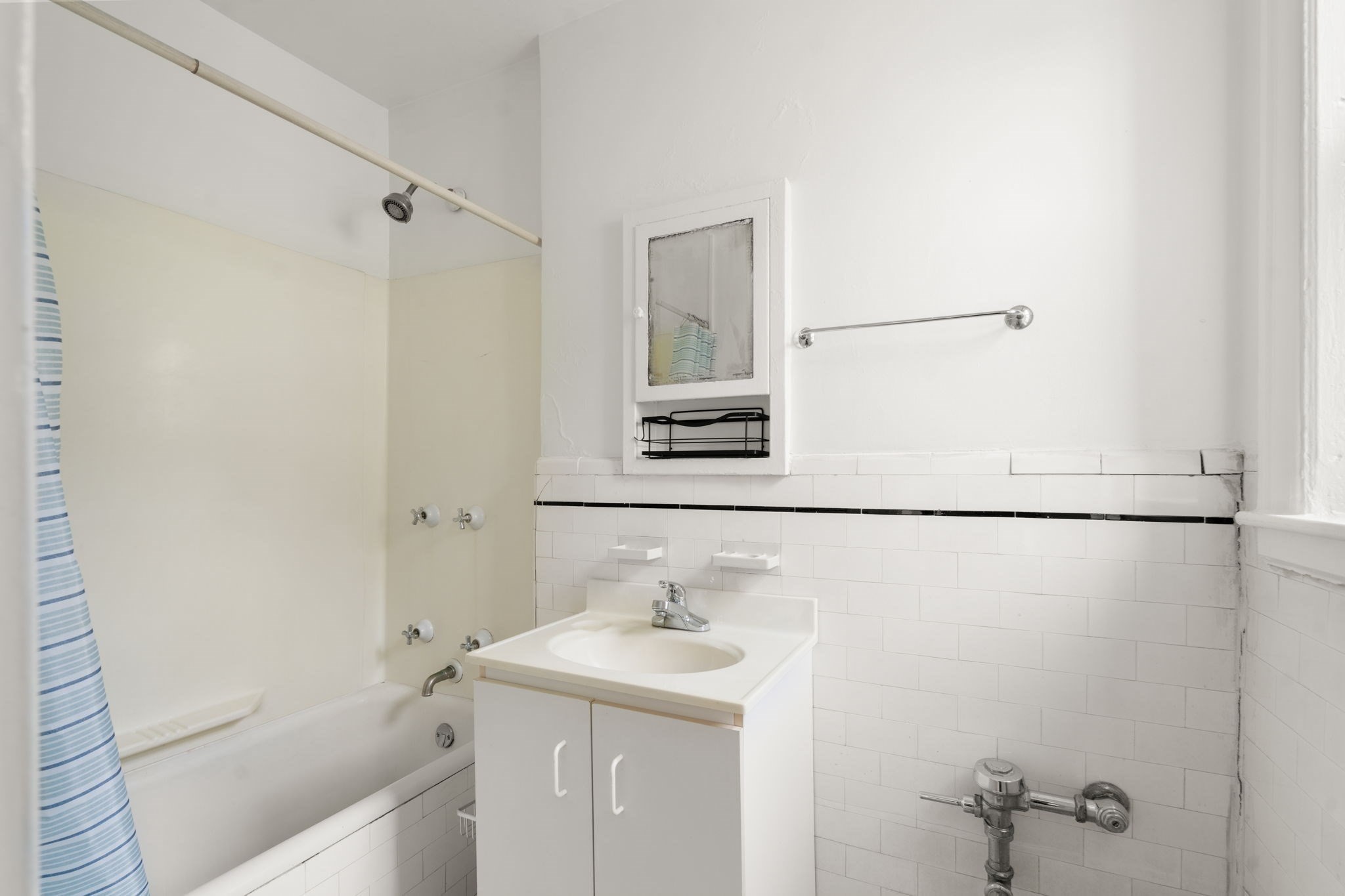 97 Chester St Unit 8, Allston, Boston, MA 02134 - Image 17