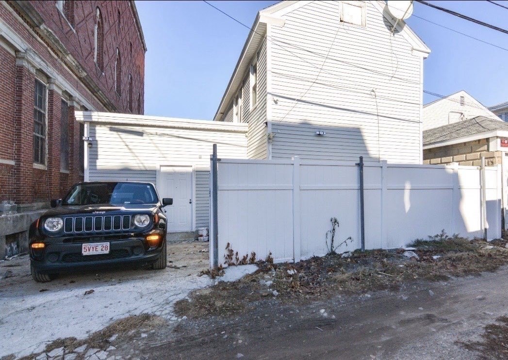 94 Summer St, Lawrence, MA 01840 - Image 4