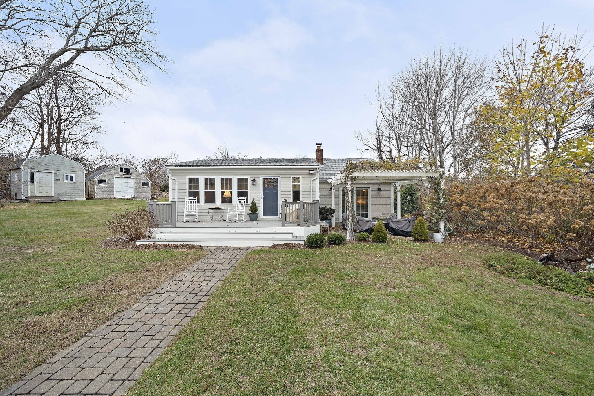 100 White Horse Rd, Plymouth, MA 02360
