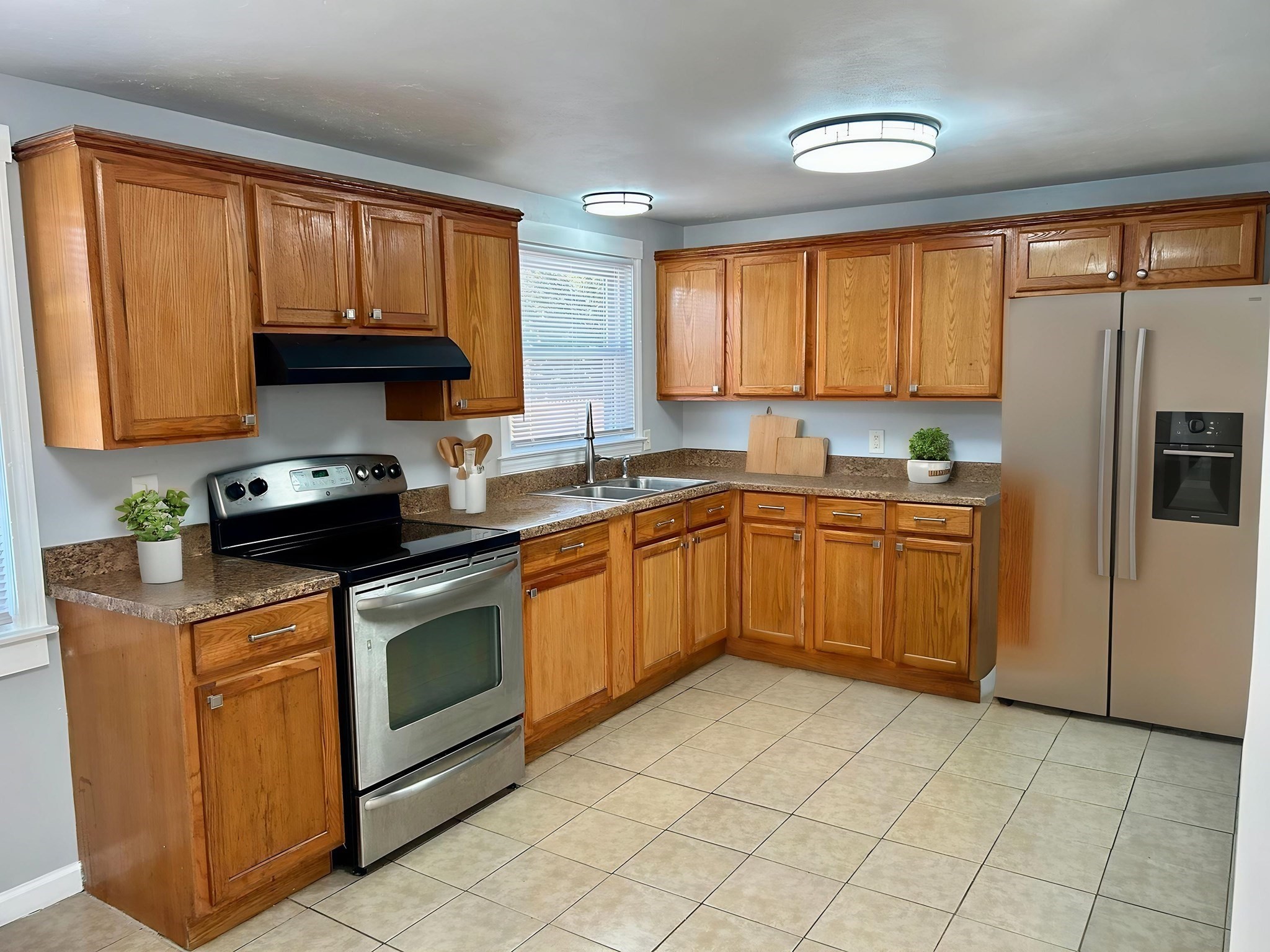 42 Talmadge Dr, Springfield, MA 01118 - Image 2