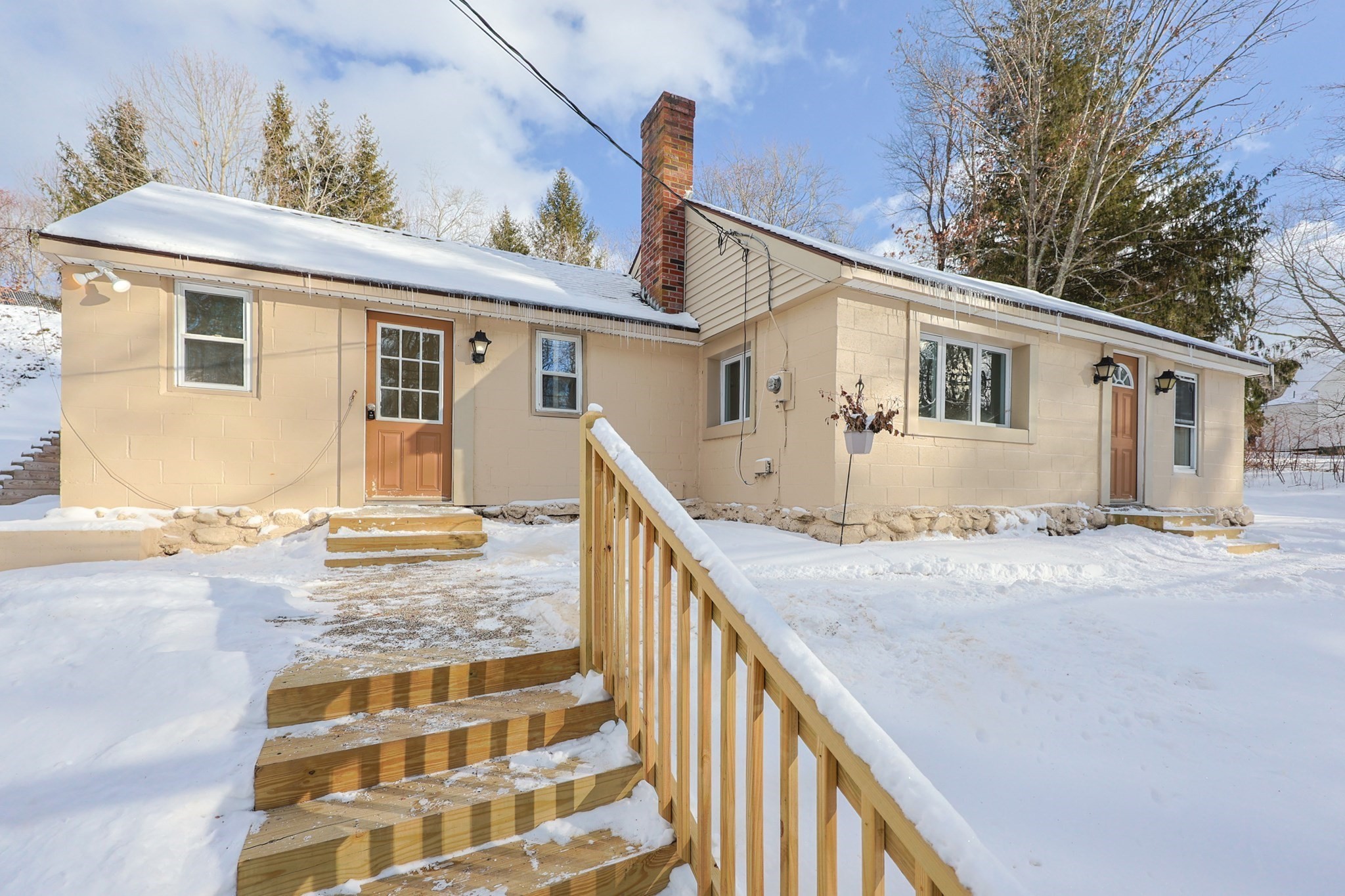 6 Hastings Rd, Spencer, MA 01562 - Image 1