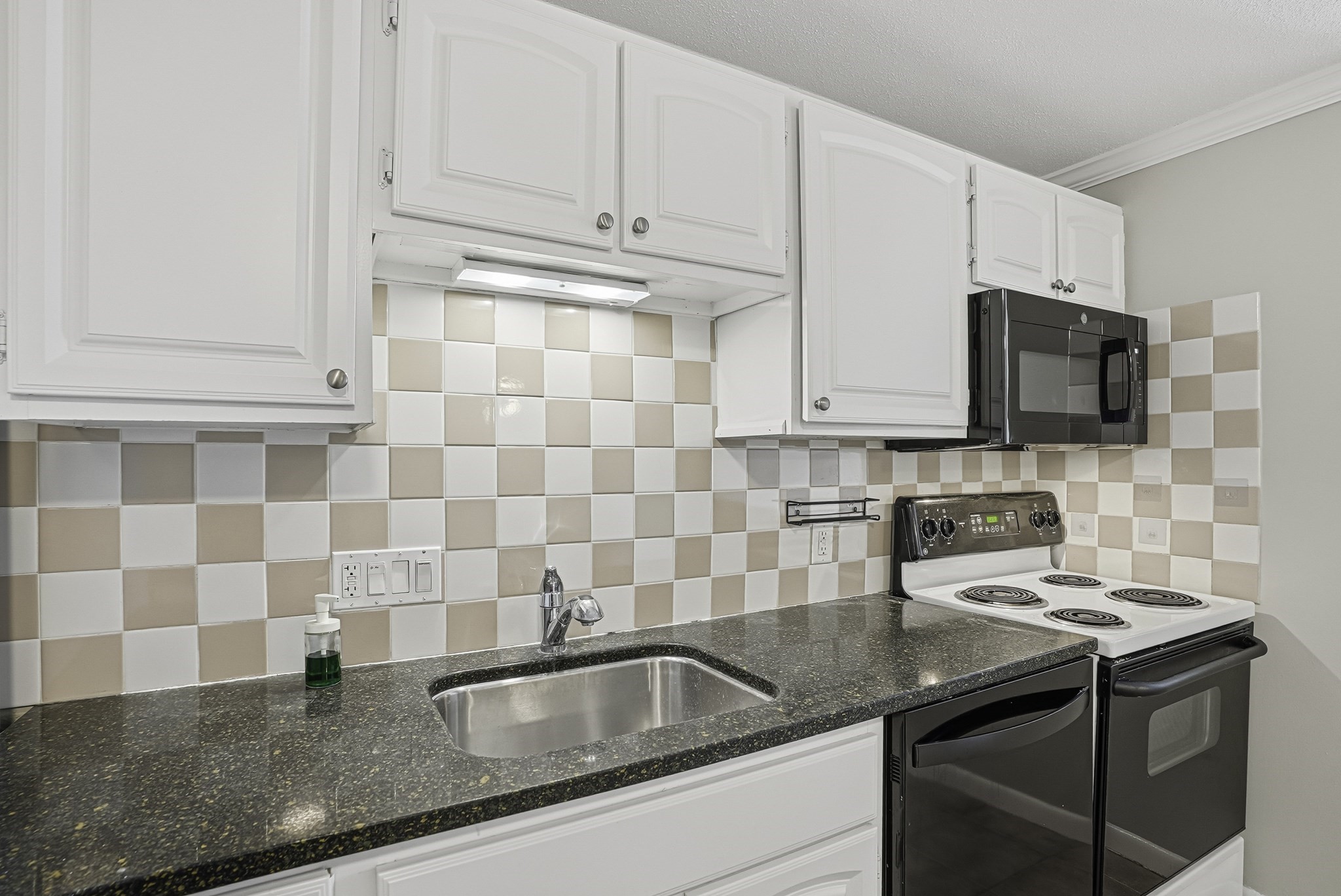145 Essex St Unit 622, Gloucester, MA 01930 - Image 19