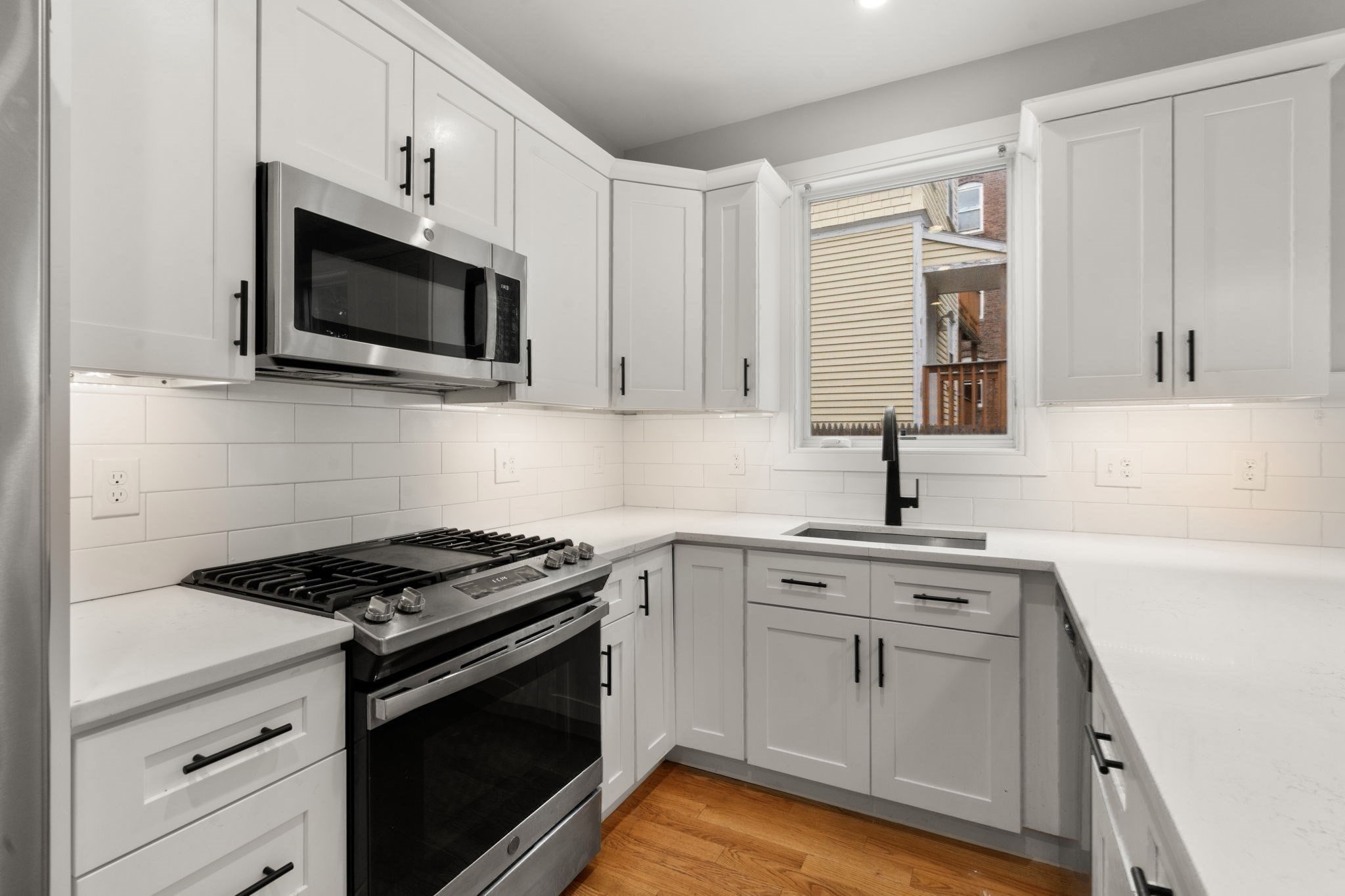 123 Centre St Unit TH7, Dorchester, Boston, MA 02124 - Image 17