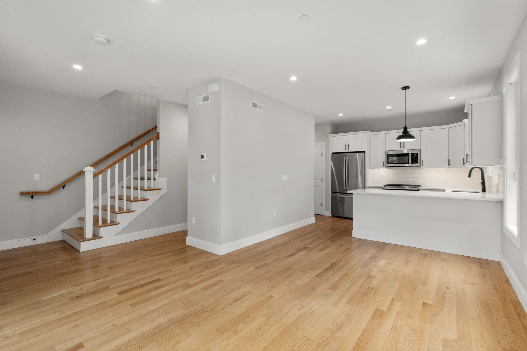 123 Centre St Unit TH7, Dorchester, Boston, MA 02124 - Image 10