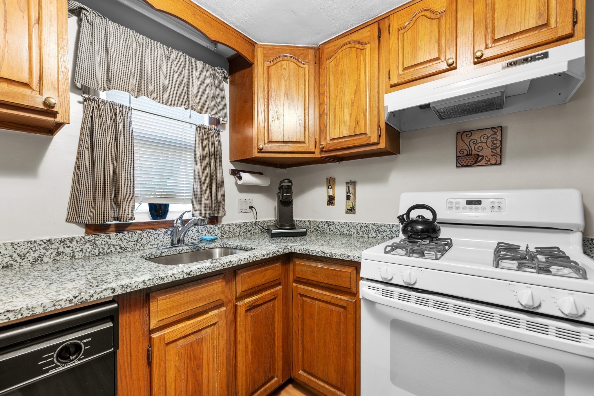33 Wyllis Ave, Malden, MA 02148 - Image 12