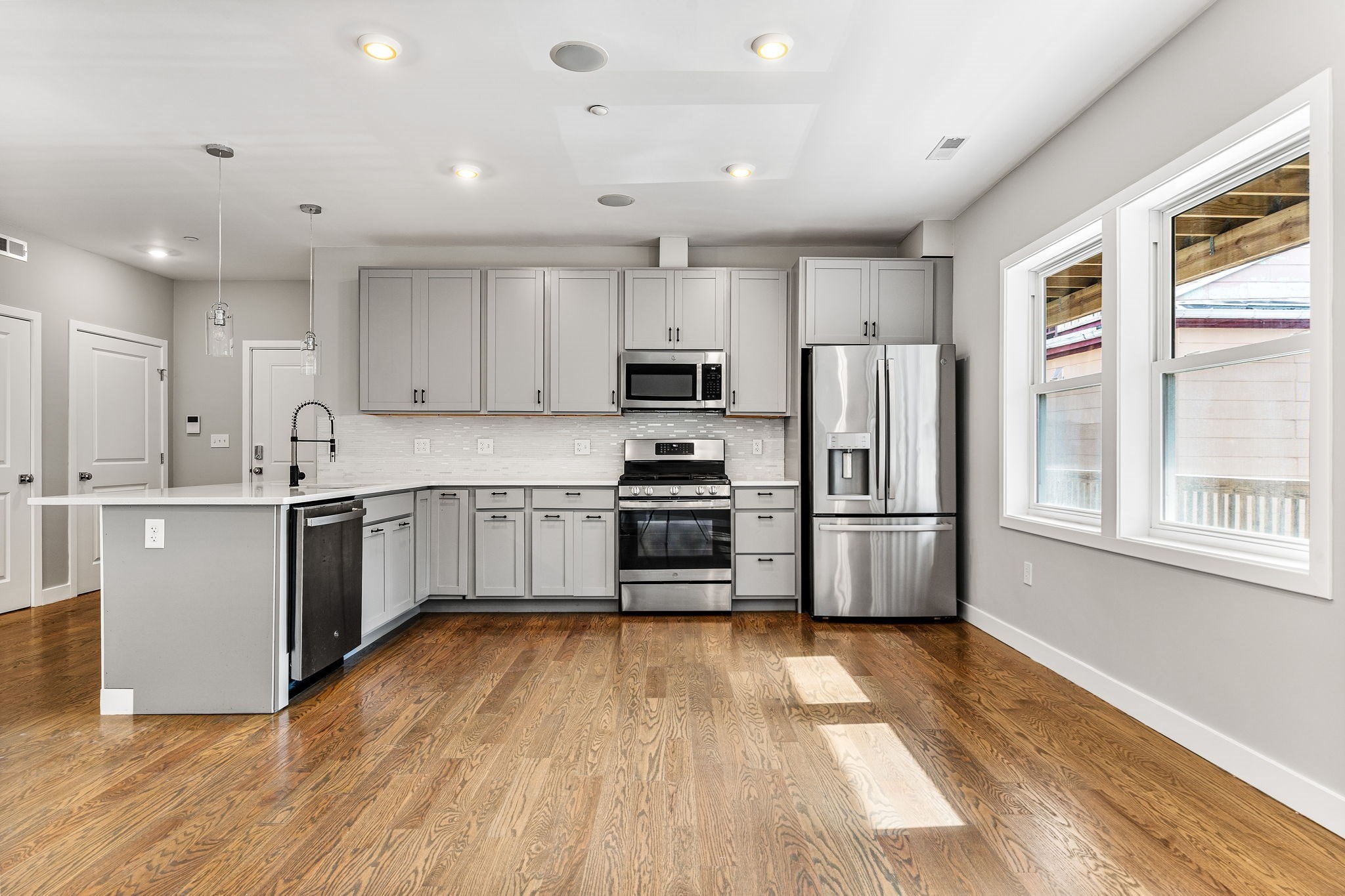 10 Ruthven Park Unit 2, Roxbury, Boston, MA 02121