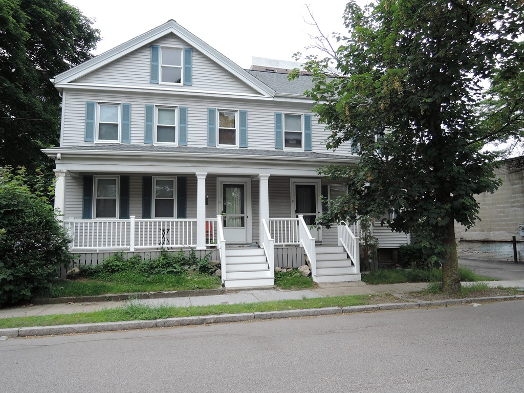 9 Maple St, Watertown, MA 02472