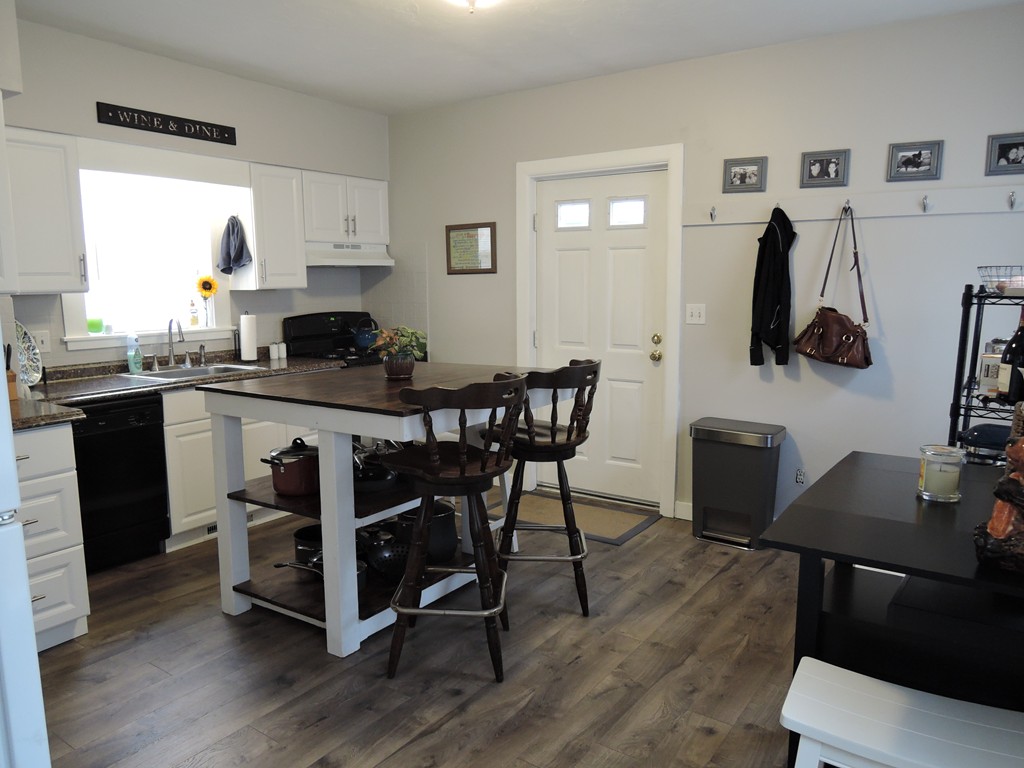 9 Maple St, Watertown, MA 02472 - Image 2