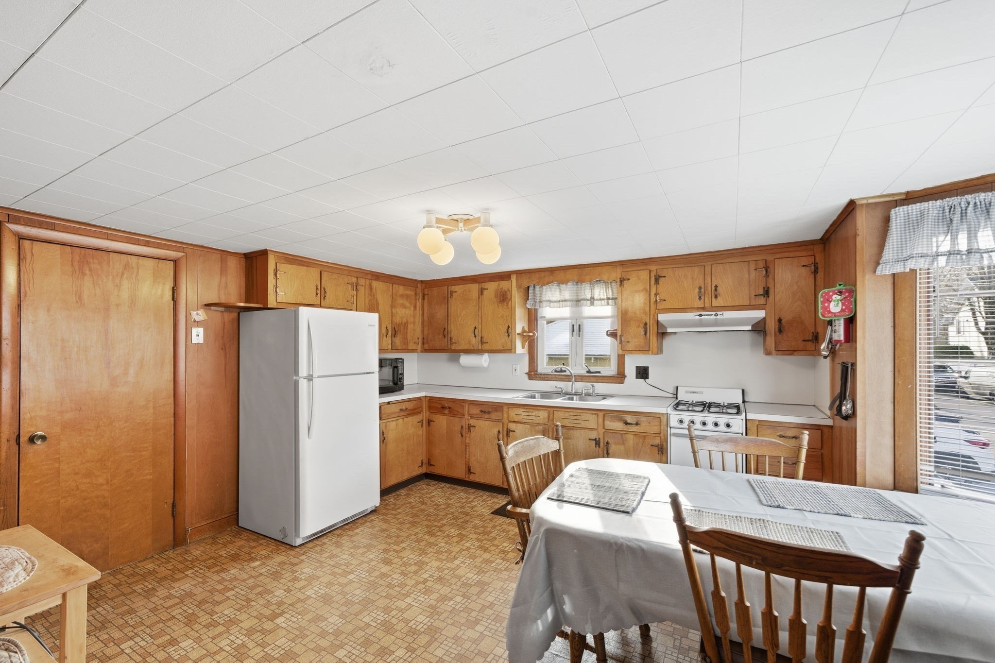 21 Eastern Avenue, Woburn, MA 01801 - Image 18