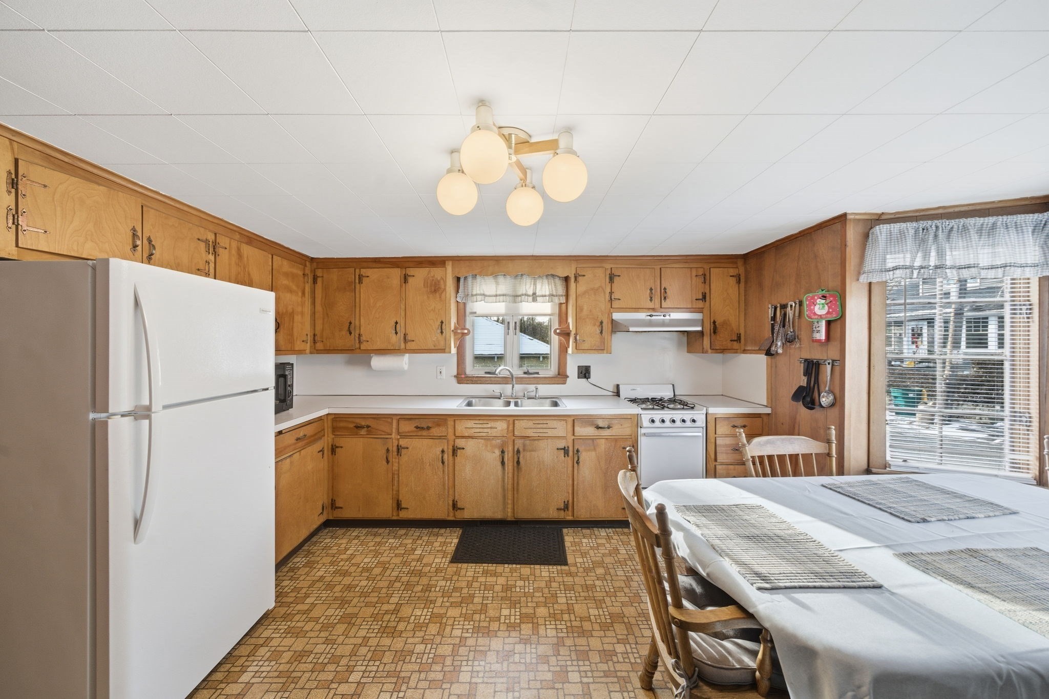 21 Eastern Avenue, Woburn, MA 01801 - Image 20