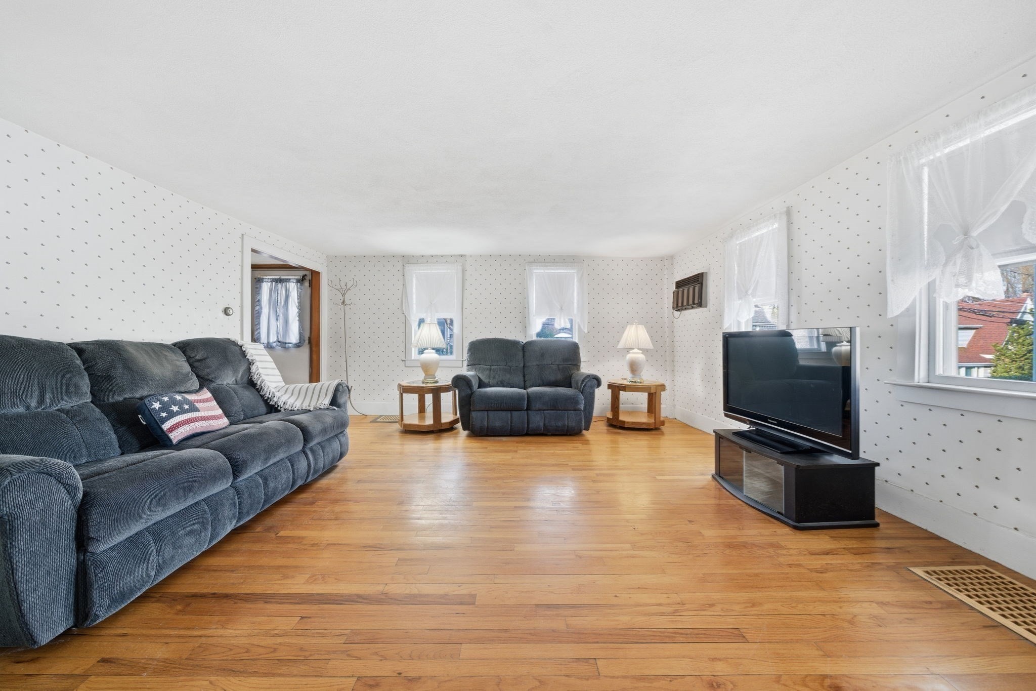 21 Eastern Avenue, Woburn, MA 01801 - Image 23