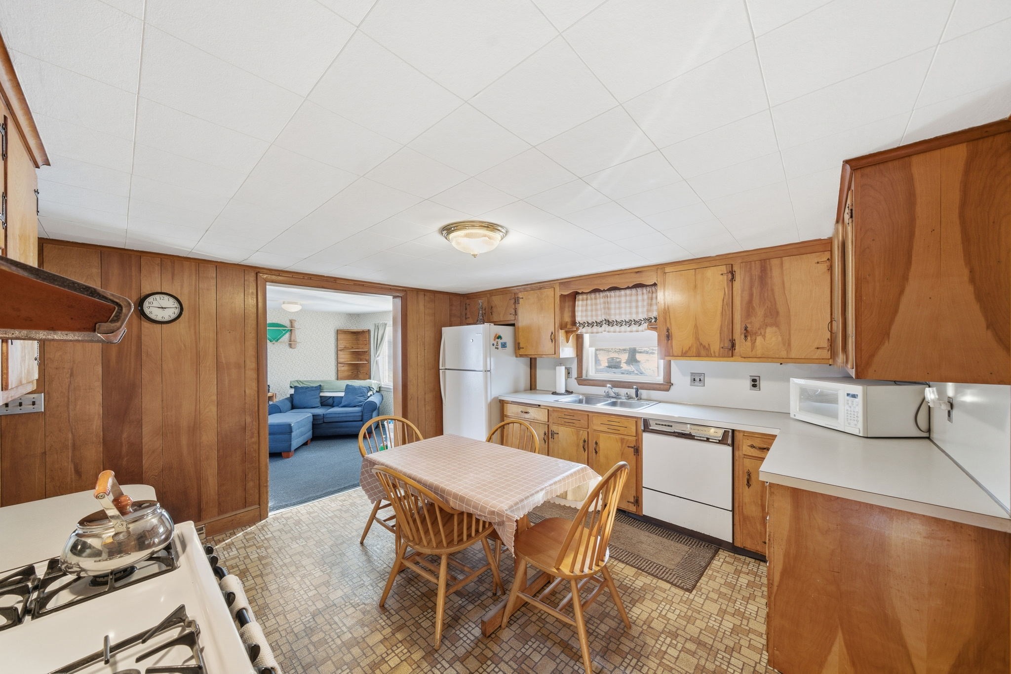 21 Eastern Avenue, Woburn, MA 01801 - Image 4