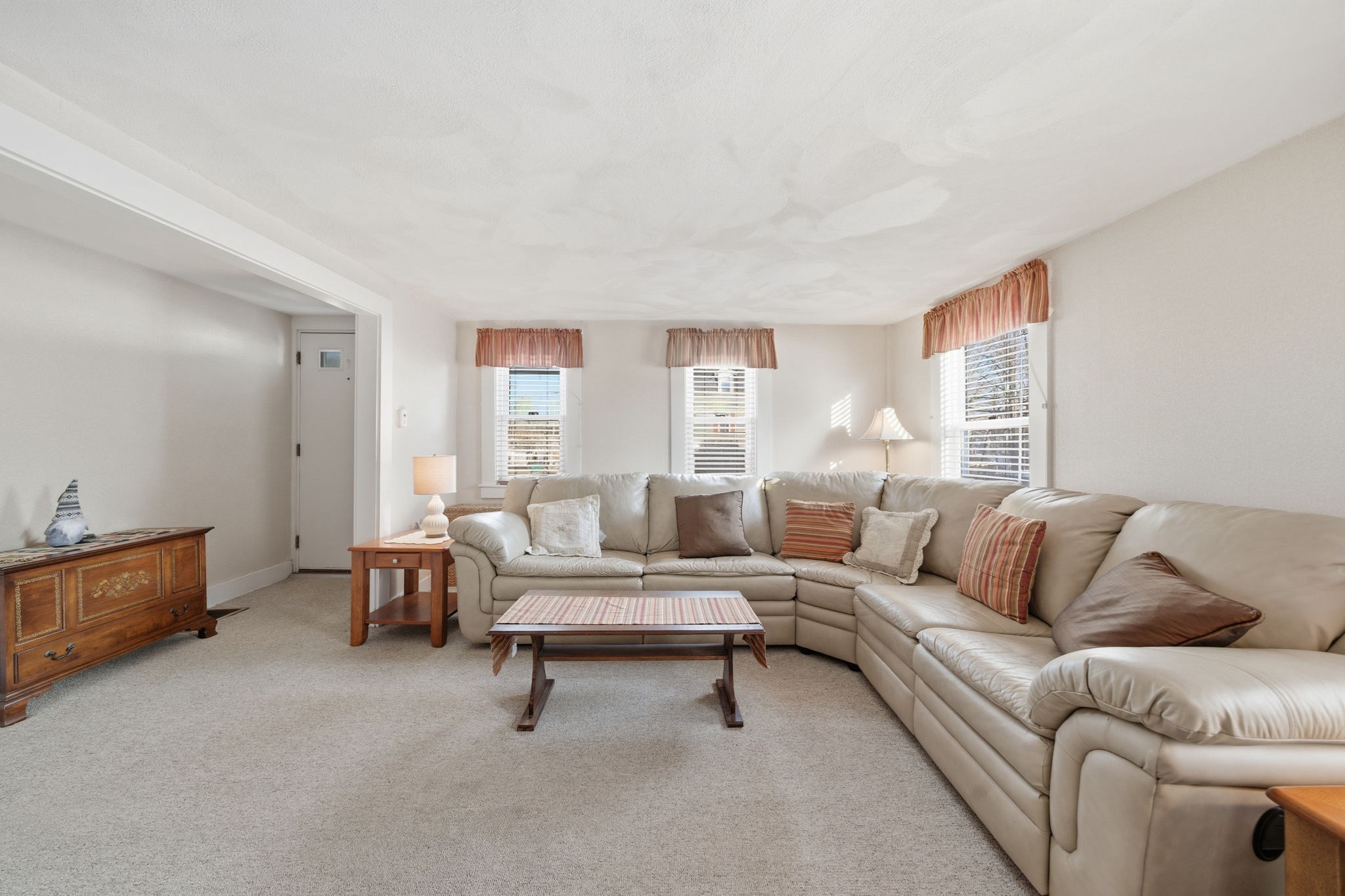 21 Eastern Avenue, Woburn, MA 01801 - Image 10