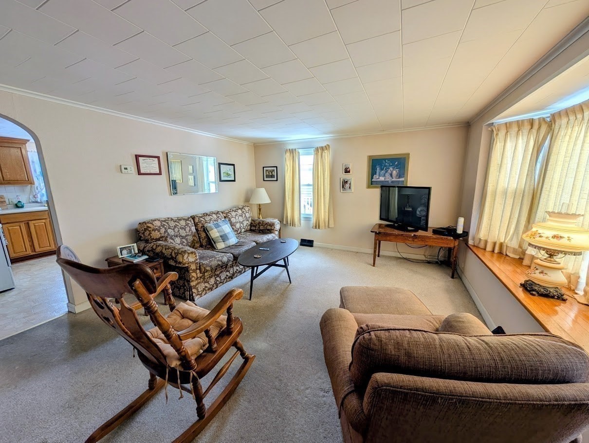 14 Walnut St, Oxford, MA 01540 - Image 4