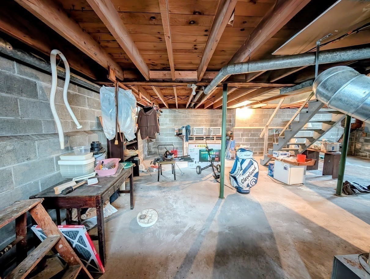 14 Walnut St, Oxford, MA 01540 - Image 34