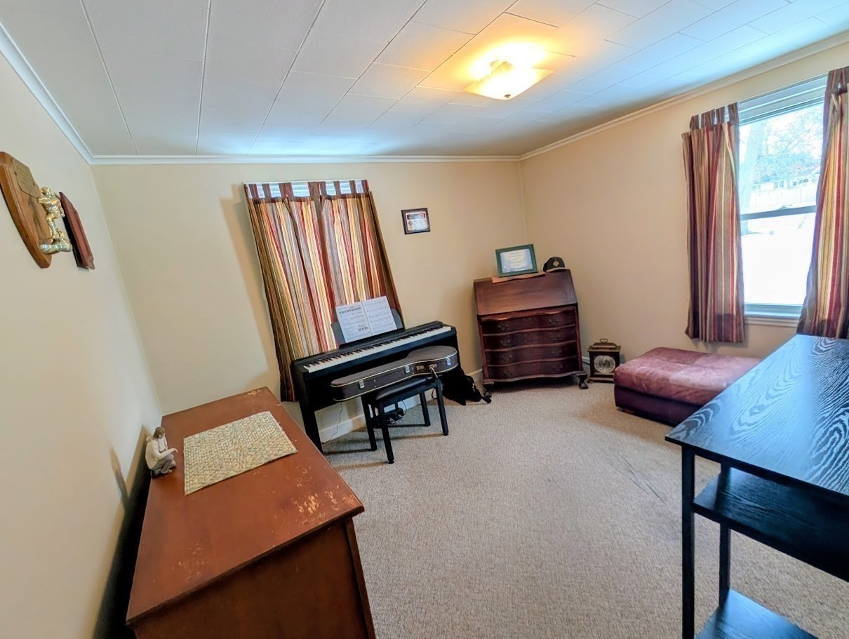 14 Walnut St, Oxford, MA 01540 - Image 10