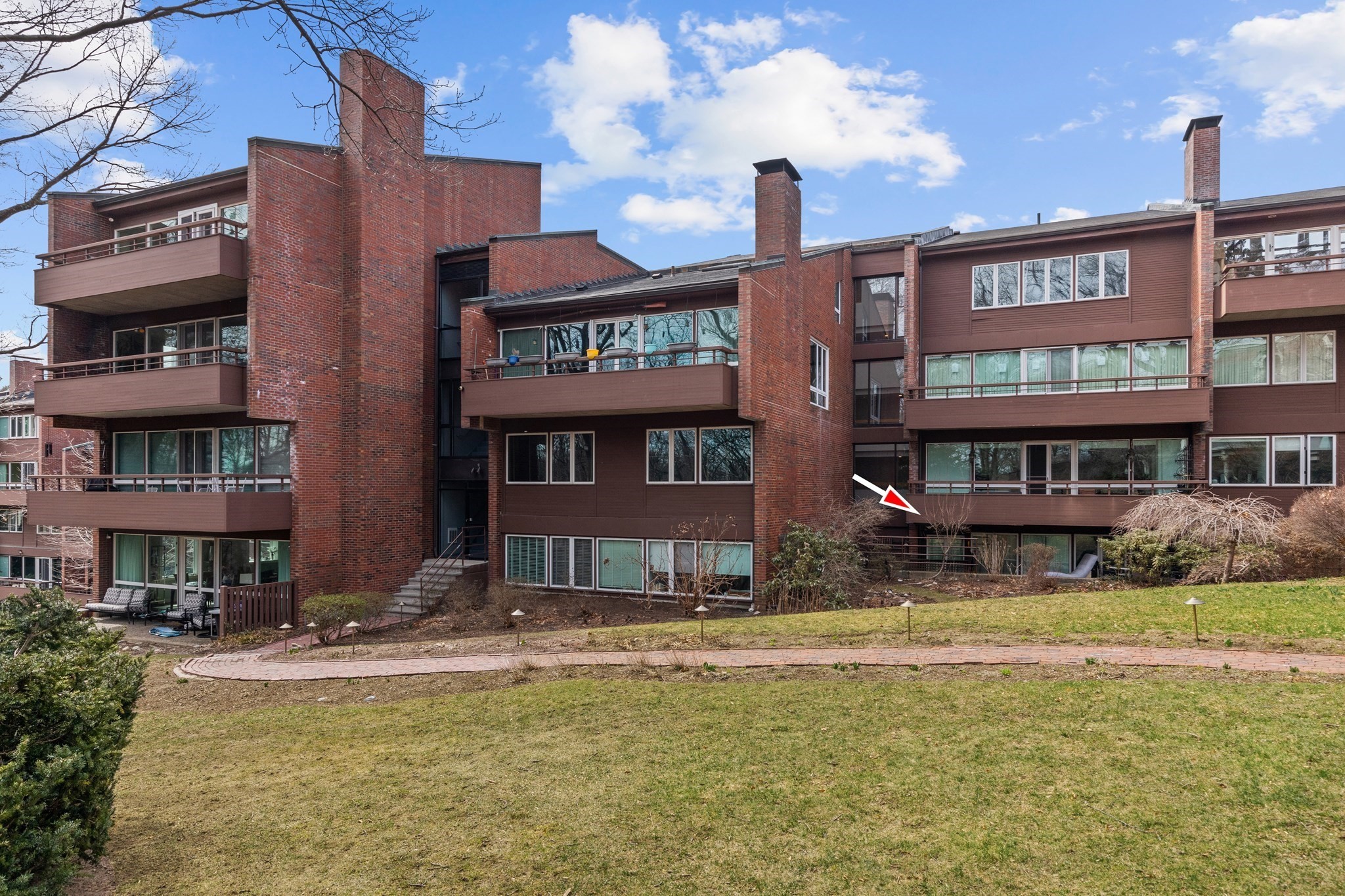 241 Perkins St Unit D405, Jamaica Plain, Boston, MA 02130