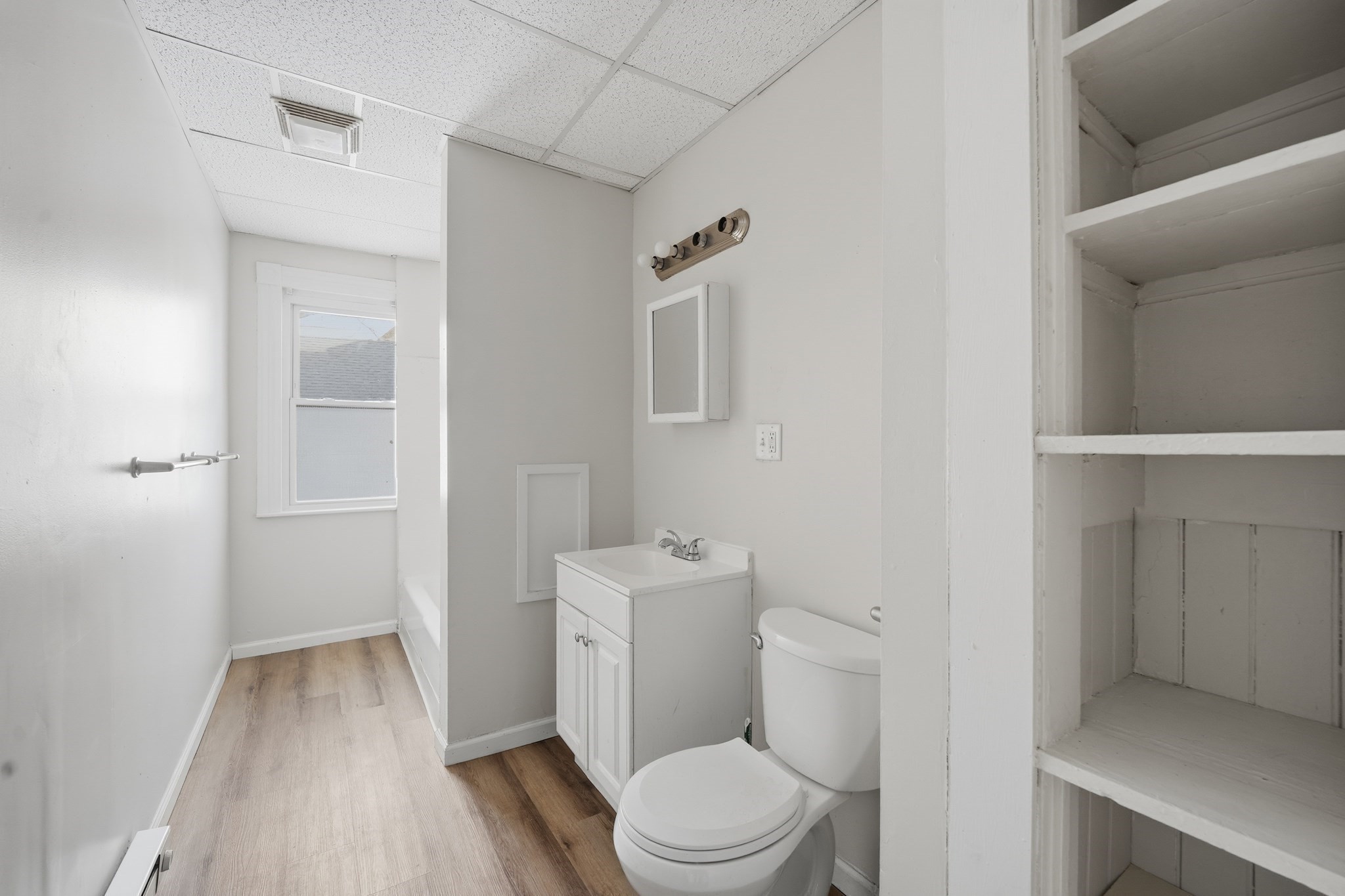 658 Sumner Ave, Springfield, MA 01108 - Image 9