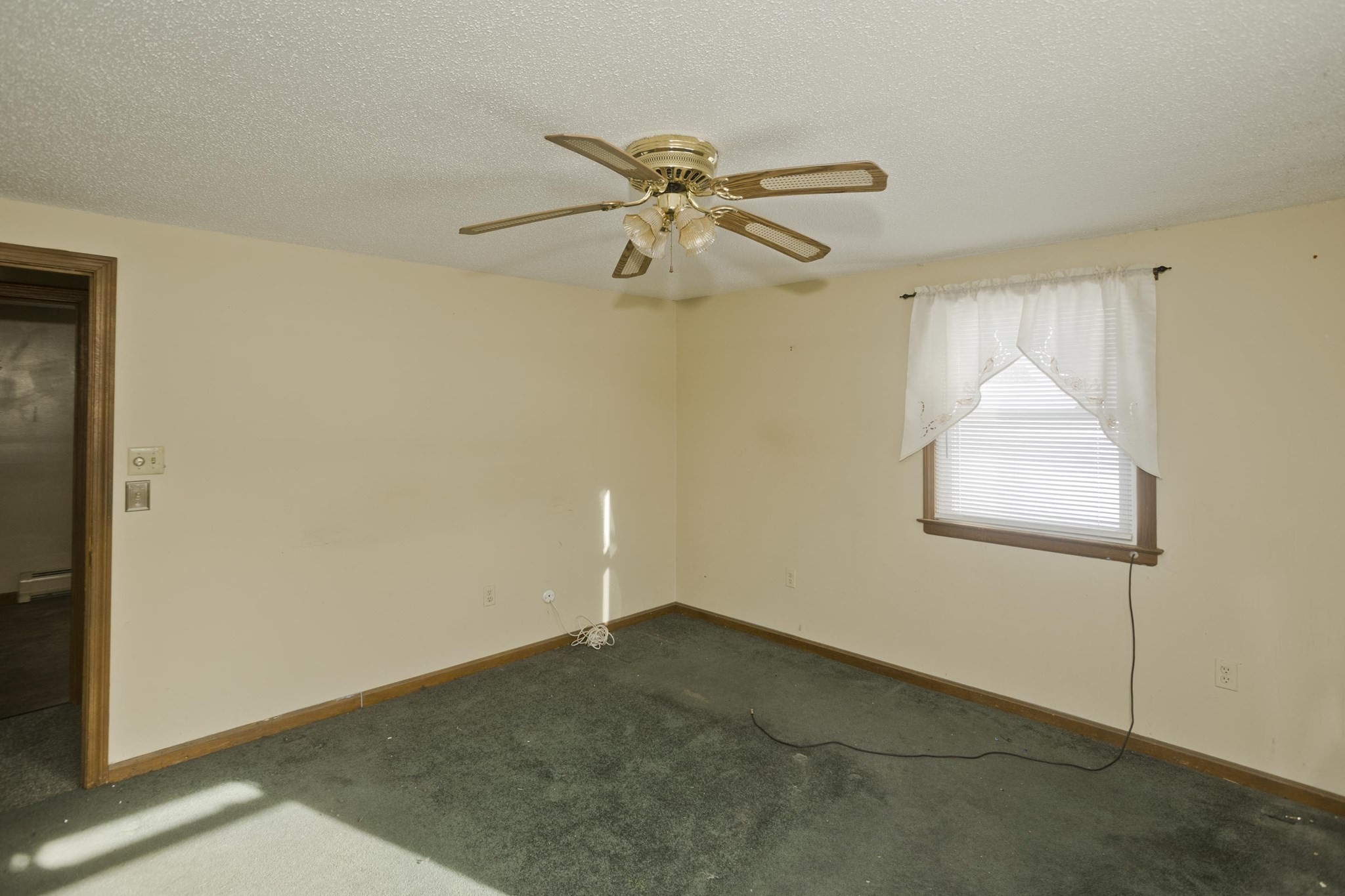 46 Maplewood Avenue, Chicopee, MA 01013 - Image 13