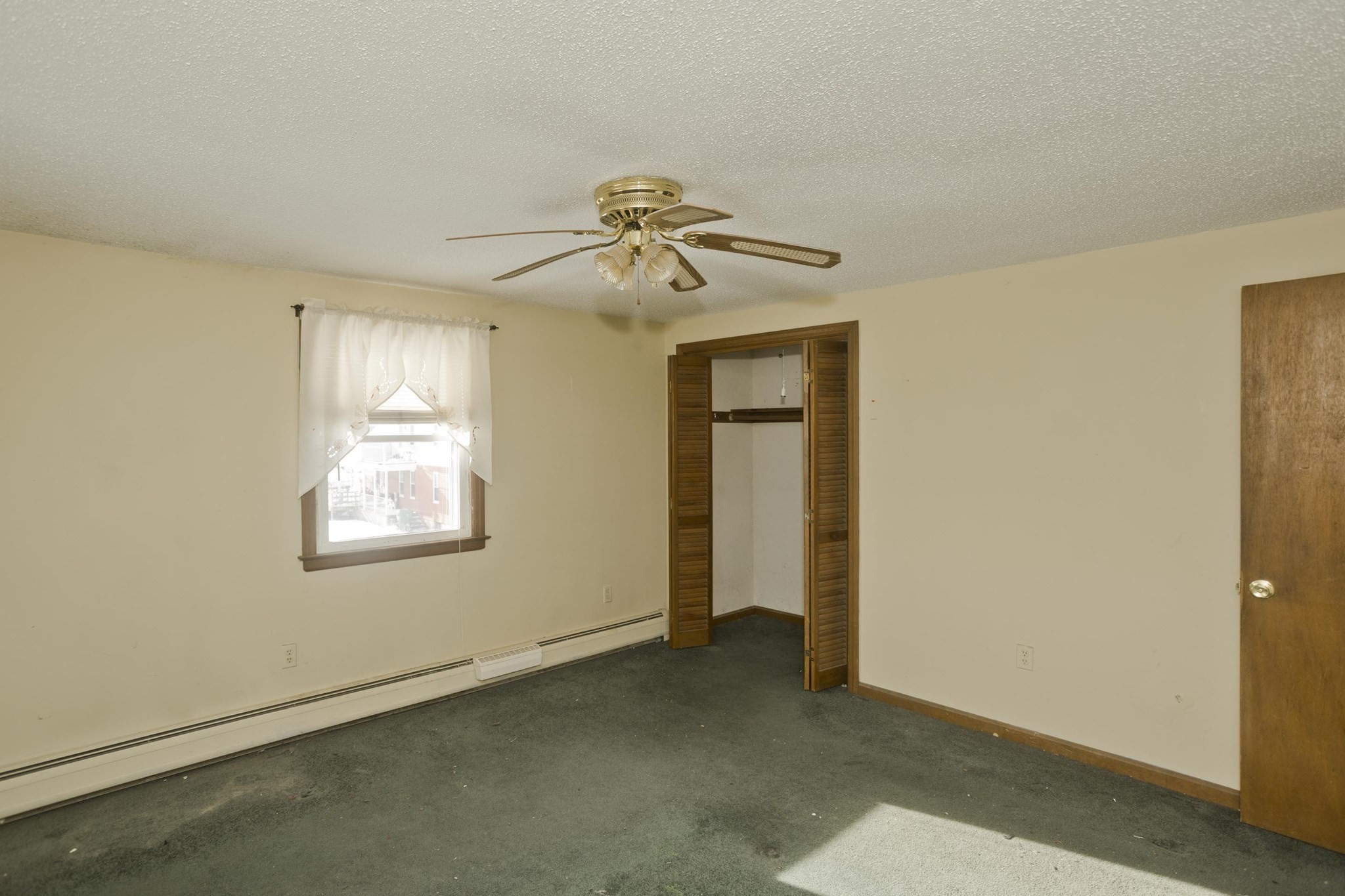 46 Maplewood Avenue, Chicopee, MA 01013 - Image 15