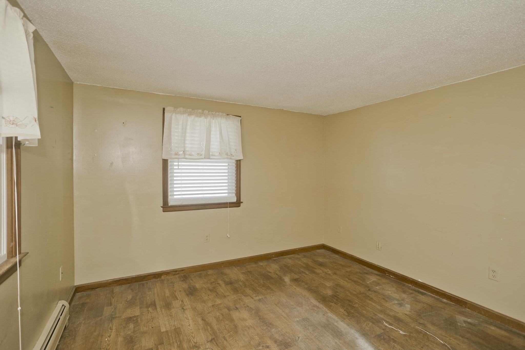 46 Maplewood Avenue, Chicopee, MA 01013 - Image 17