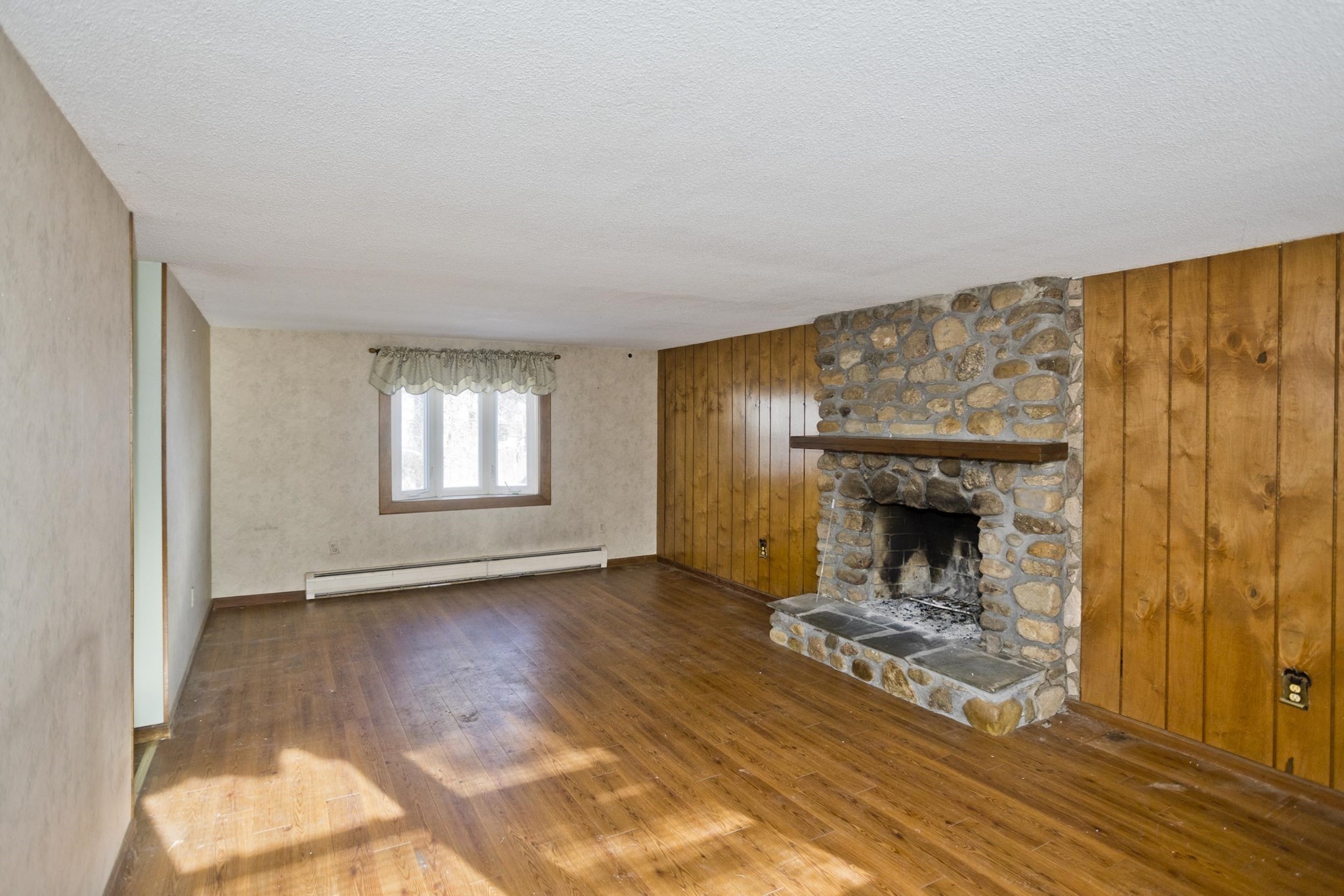 46 Maplewood Avenue, Chicopee, MA 01013 - Image 3