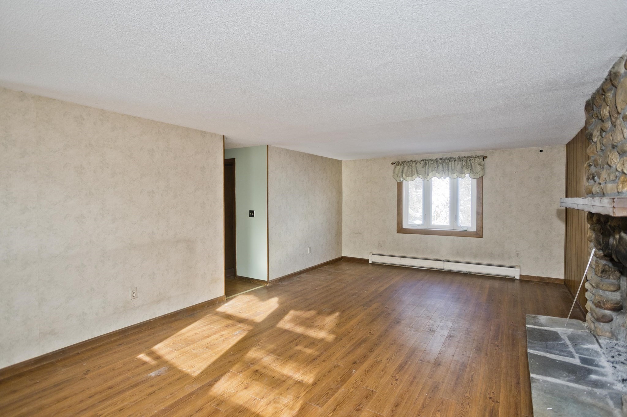 46 Maplewood Avenue, Chicopee, MA 01013 - Image 4