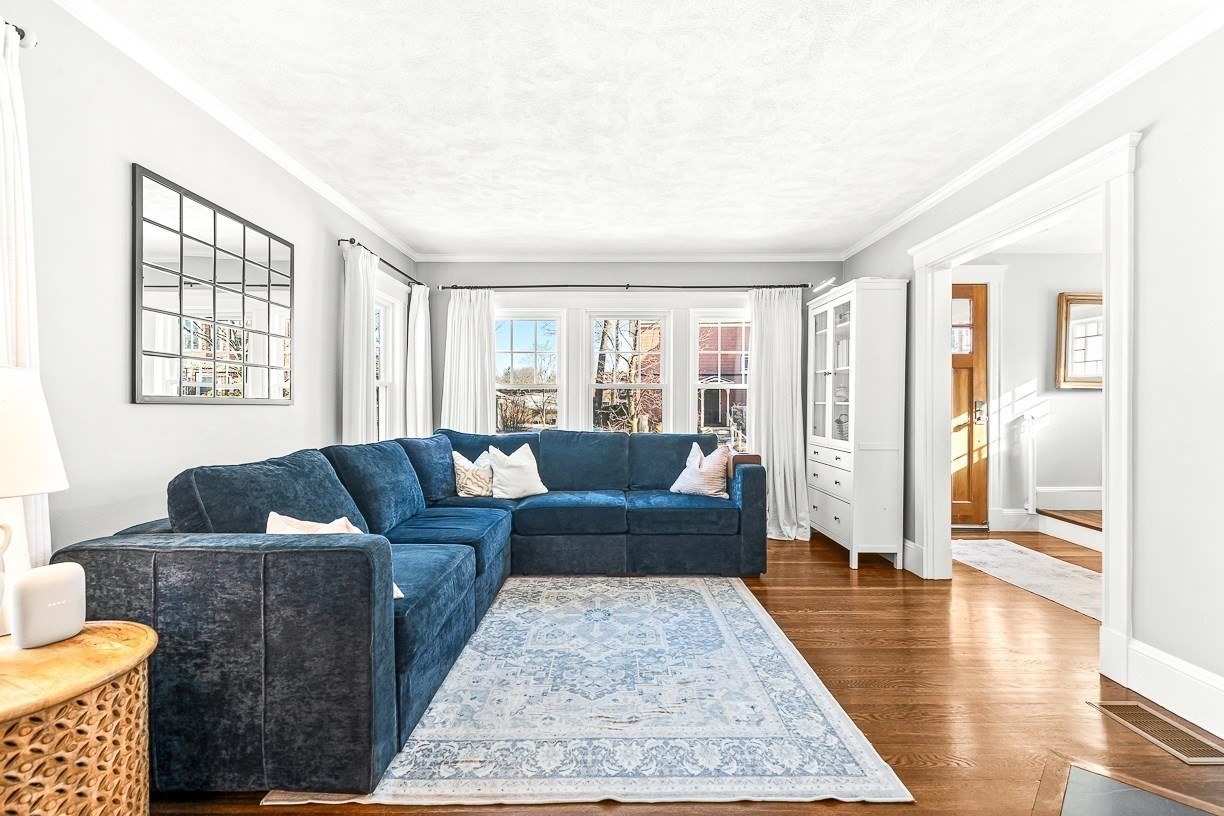 10 Hesseltine Avenue, Melrose, MA 02176 - Image 6