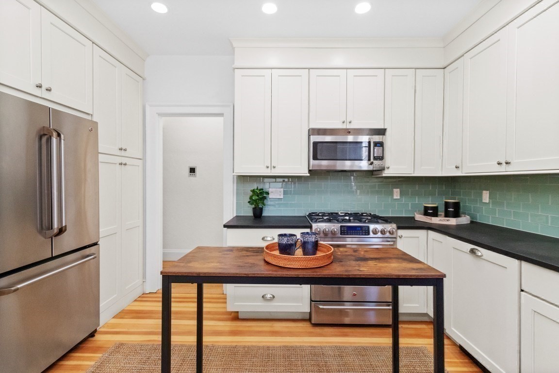 143 Beaconsfield Rd Unit 2, Brookline, MA 02445 - Image 15